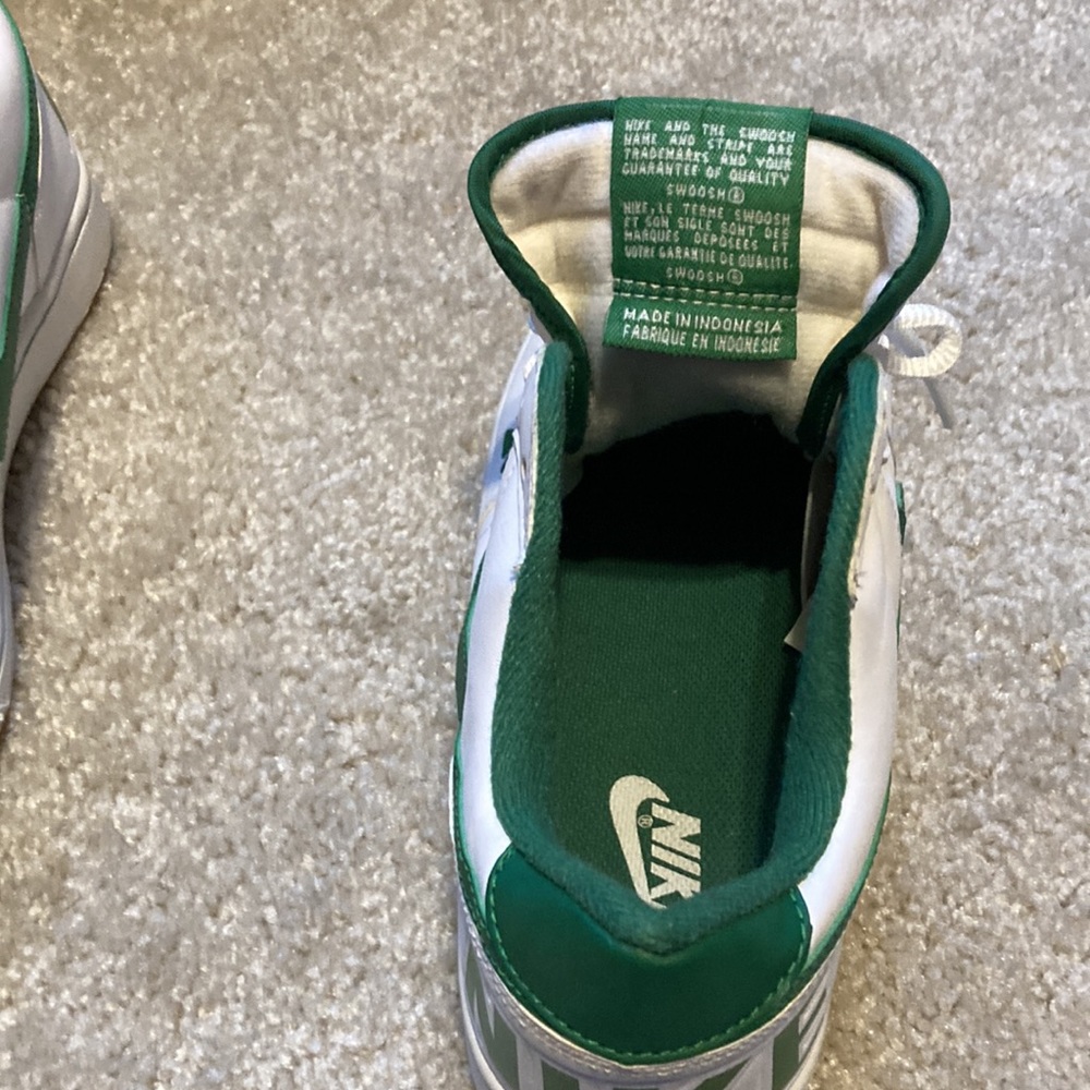 Nike Terminator Low Four Leaf Clover. Size 8 Women’s, 6 Youth. Great Condition - Picture 4 of 6